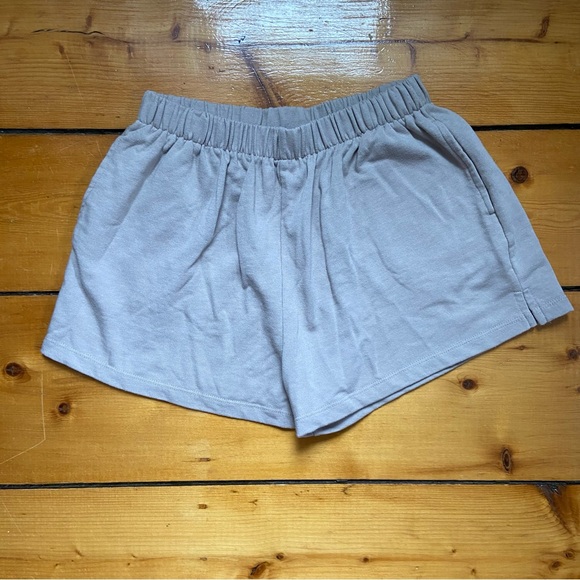 Garage Women's Beige Comfy Shorts - Size Small - Picture 1 of 7